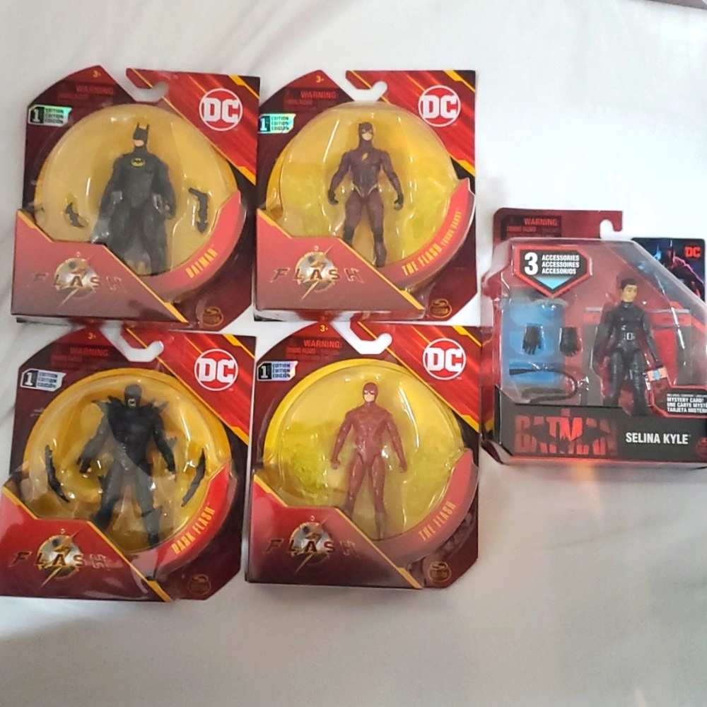 : 5 DC comic 4" Action figures cat woman the flash batman dark flash young flash